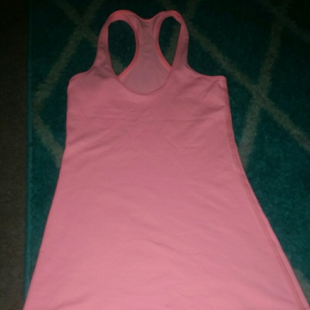 Lululemon workout tank